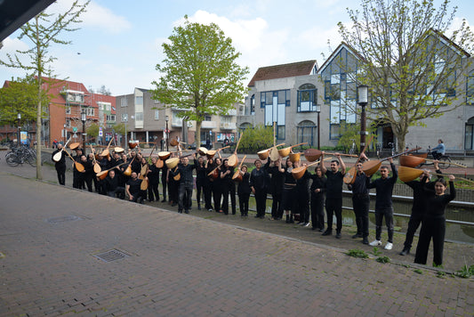 On Kayıt 2026–2027 – Saz Dersleri Amsterdam (Kapora) Voorinschrijving 2026–2027 – Sazlessen Amsterdam (Aanbetaling)