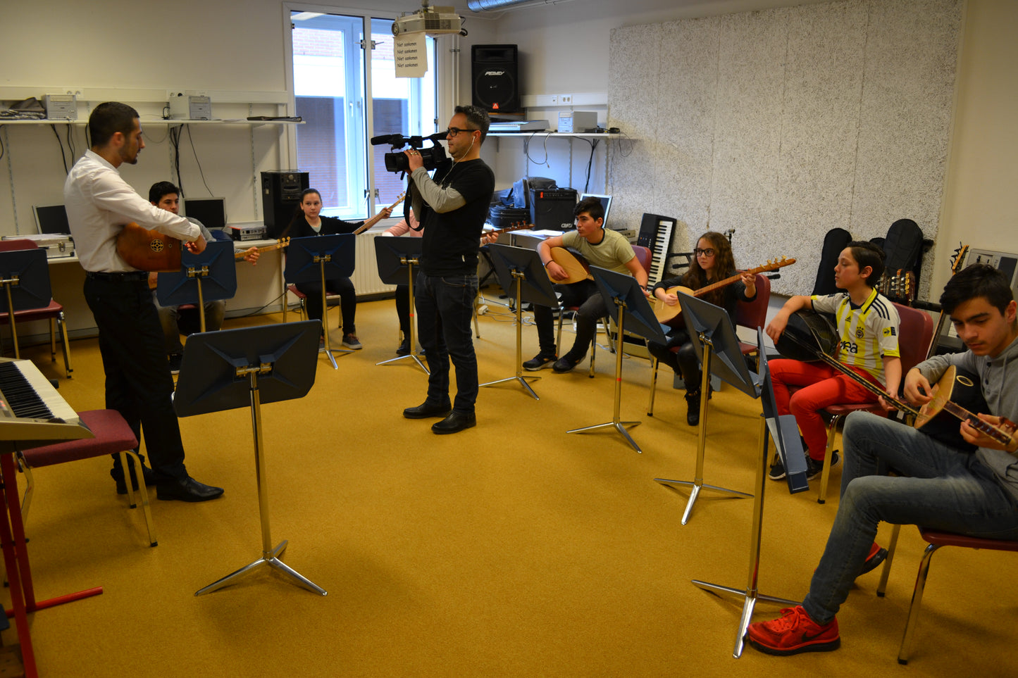 On Kayıt 2026–2027 – Saz Dersleri Utrecht (Kapora) Voorinschrijving 2026–2027 – Sazlessen Utrecht (Aanbetaling)