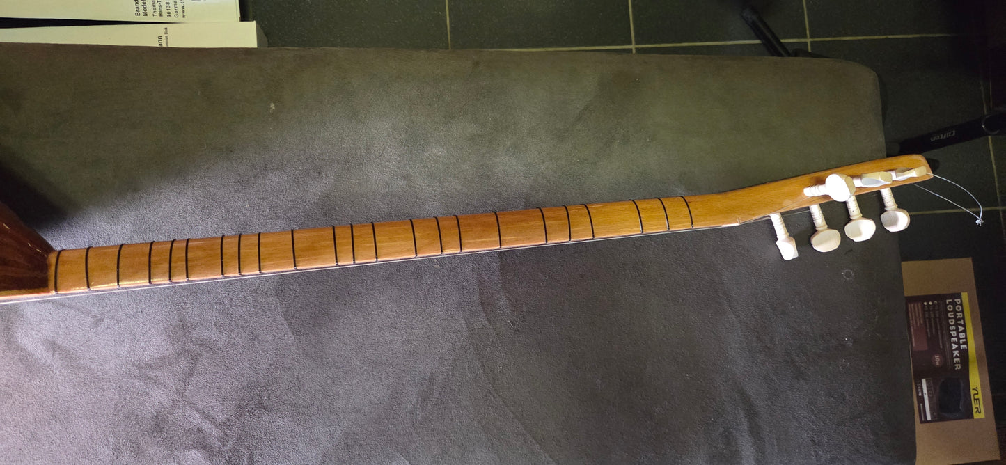 B STOCK Orta kalite Uzun sap Maun agaci 40,5 tekne